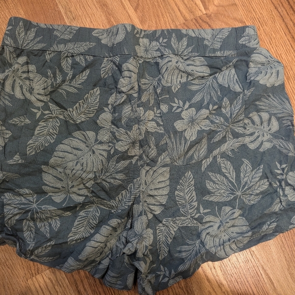 Sonoma pull on shorts Large - Picture 5 of 5